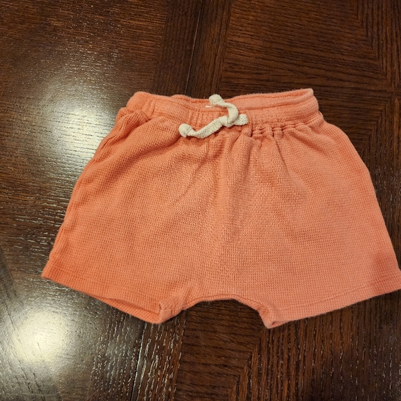 Old Navy Other - Old navy shorts 18 -24m